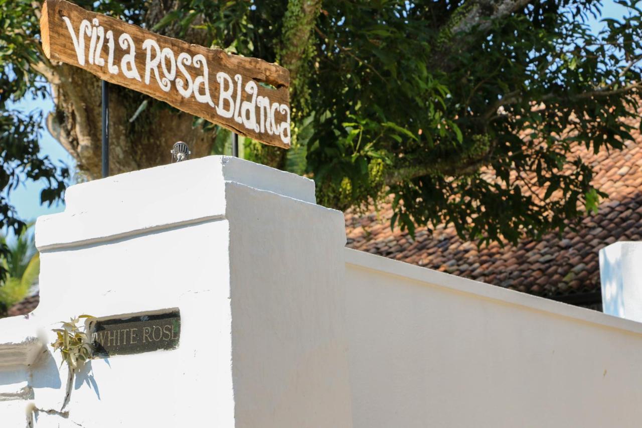 Villa Rosa Blanca ガル エクステリア 写真